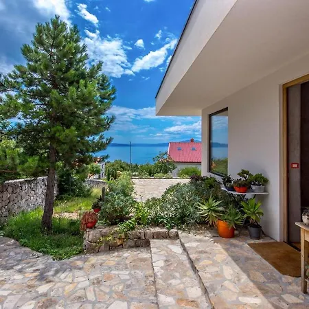 Villa Orange, Small House In A Pine Forest